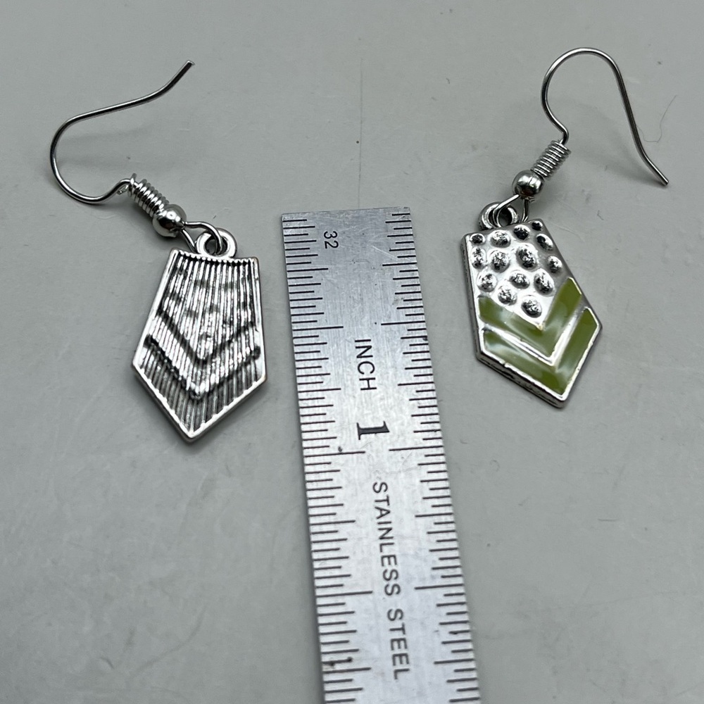 Silver and Green Chevron Necklace and Earring Set - Picture 3 of 4